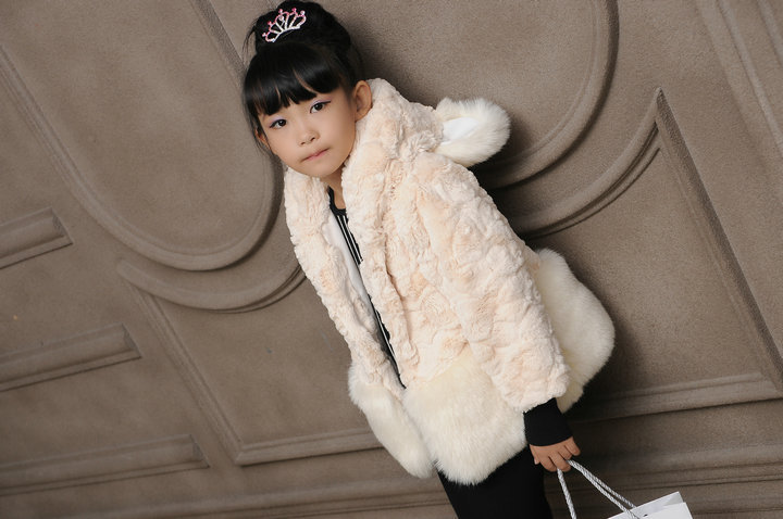 2017 new pattern winter girl Korean Edition Fur collar leather and fur With cotton overcoat coat children leather and fur wholesale