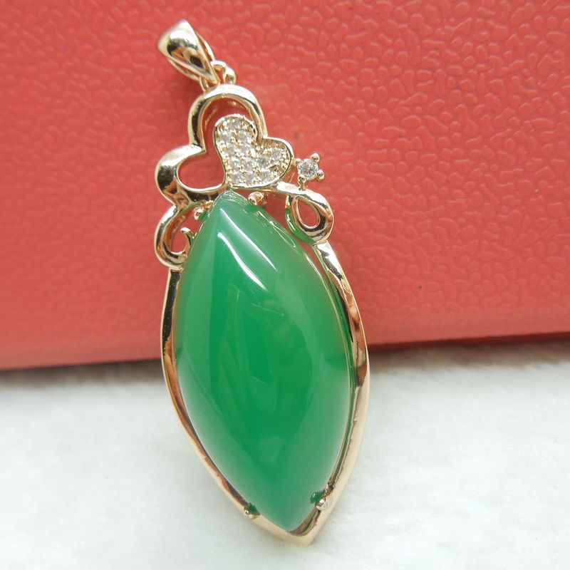 natural Chrysoprase Diamond Pendant Gold-plated Diamonds Pendant Manufactor Direct selling technology wholesale