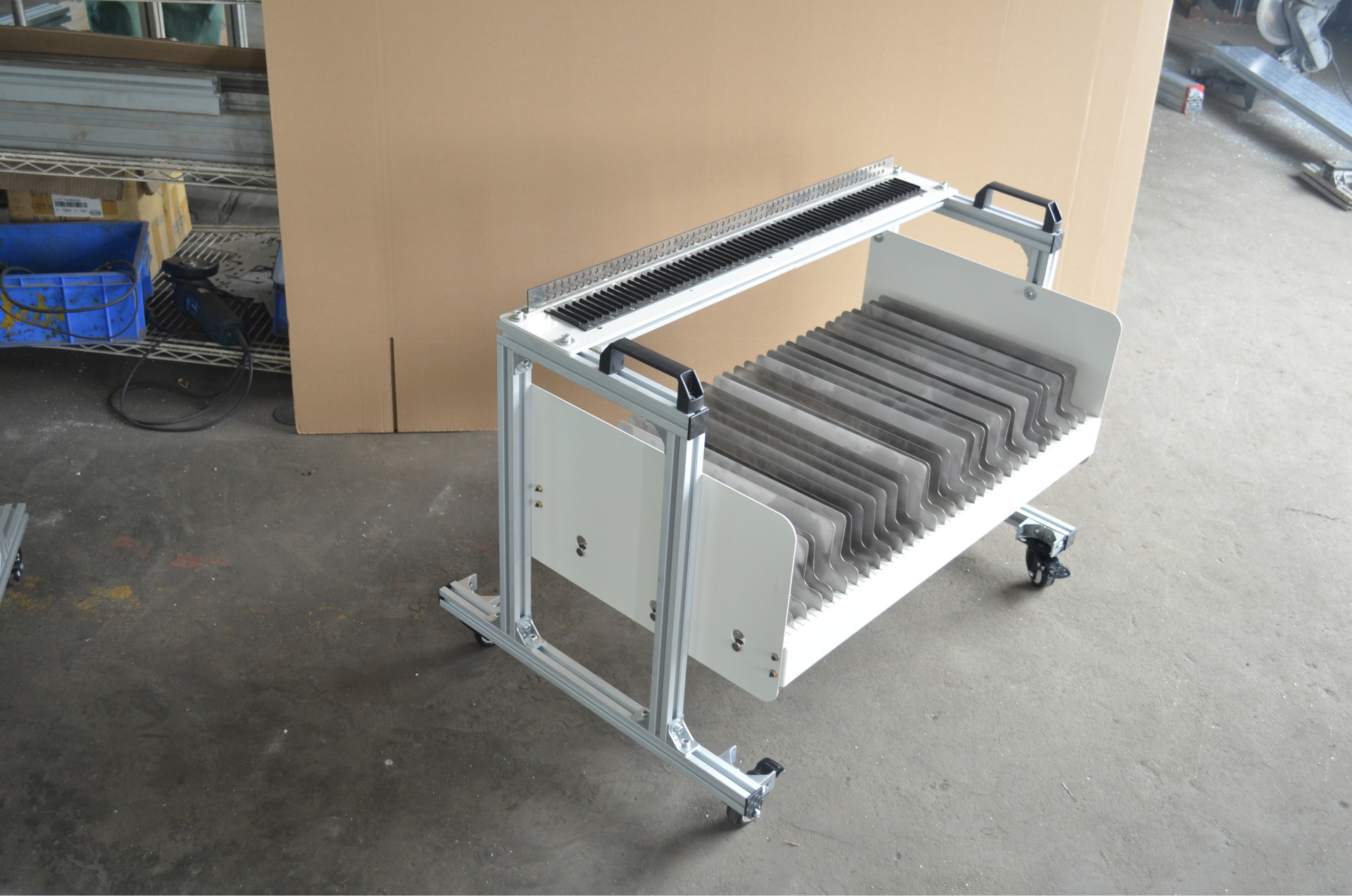 ���� �������ɴﳵ ������������Ƭ�����