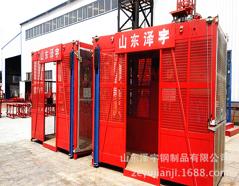 变频施工升降机生产厂家   SC200施工升降机  SC系列单笼电梯