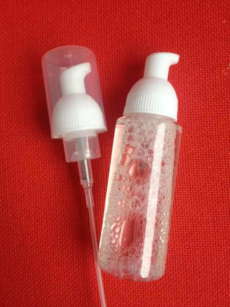 供应卸甲油,泵头，泡沫泵