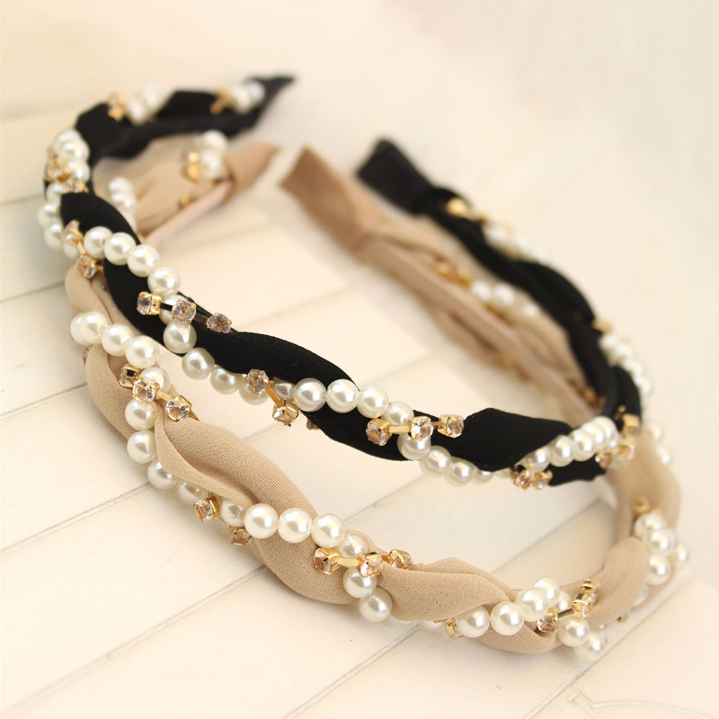 Korean New  Round Pearl Diamond Wave-shaped Cloth Headband display picture 11