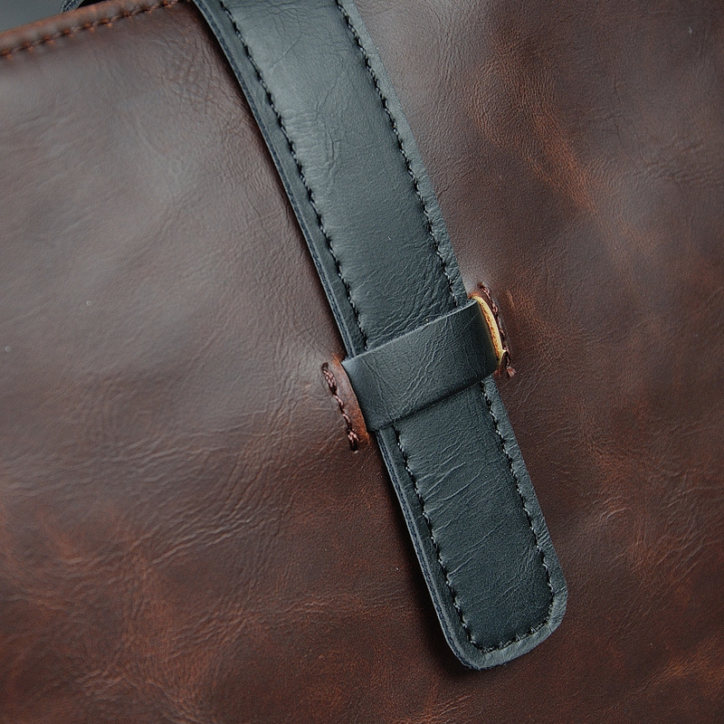 2024 Lässige Single-Shoulder-Crossbody-Tasche aus trendigem Crazy Horse-Leder für Herren, schlichte, elegante Dokumententasche_voghion.com