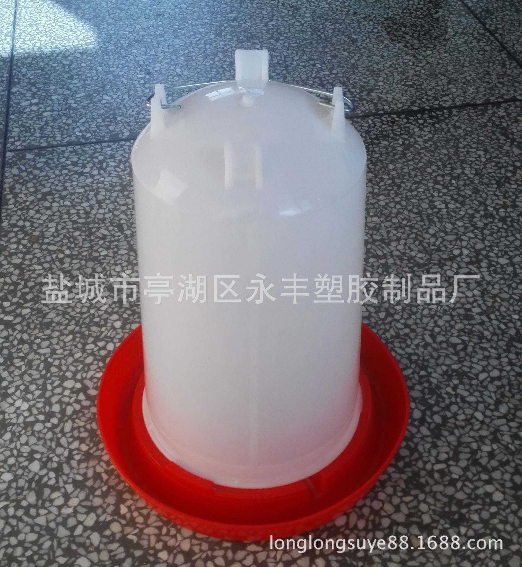 养鸡用饮水器6kg 鸡自动饮水器养殖设备 鸡用水桶 鸡水壶 鸡水槽-阿里巴巴