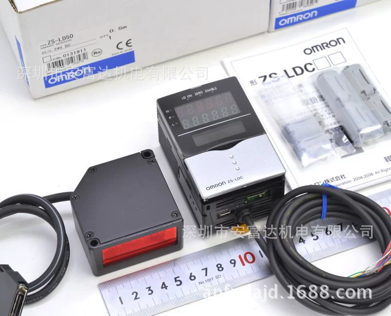 Датчик смещения Omron длинный сенсор ZS-LD50+ZS-LDC11 новый оригинал подлинный