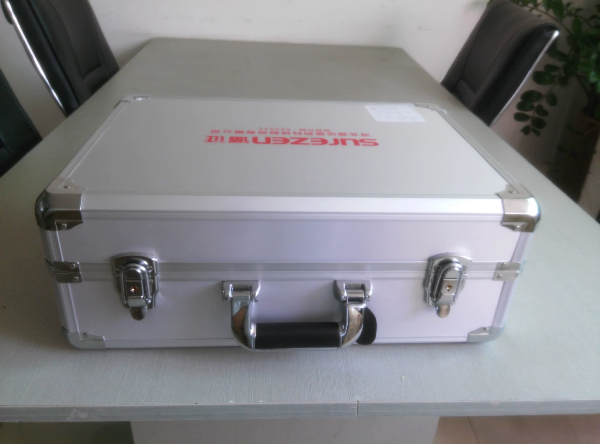 Новая коробка из алюминиевого сплава, ящик для инструментов, настраиваемая полетная коробка из алюминиевого сплава, полетная коробка, оптовая упаковочная коробка