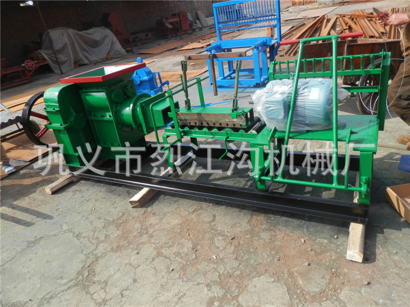 小型 半自动 粘土 250型 砖机