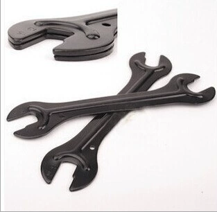 Wrench, bike hub pedalled