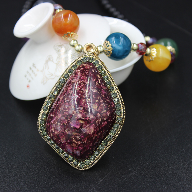 2522968688_1687920230