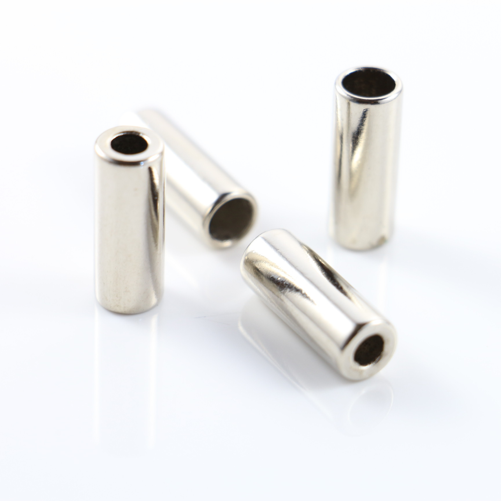 定制舜星合金吊钟绳扣挂镀吊镀镶花金属圆形有脚纽扣厂家直供023