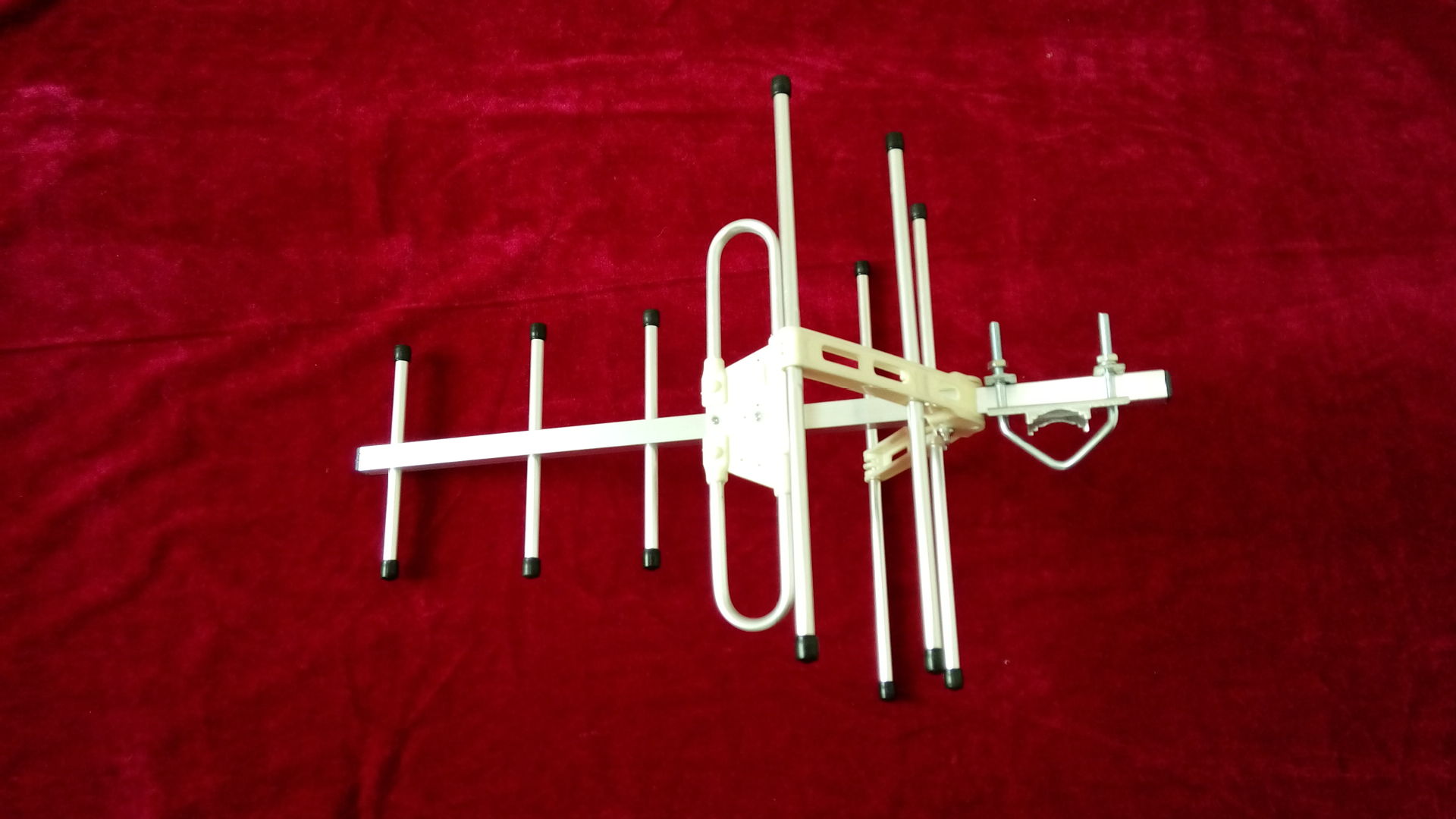 五单元增益天线 --厂家直销--户户通--地面波无线数字-电视-八木