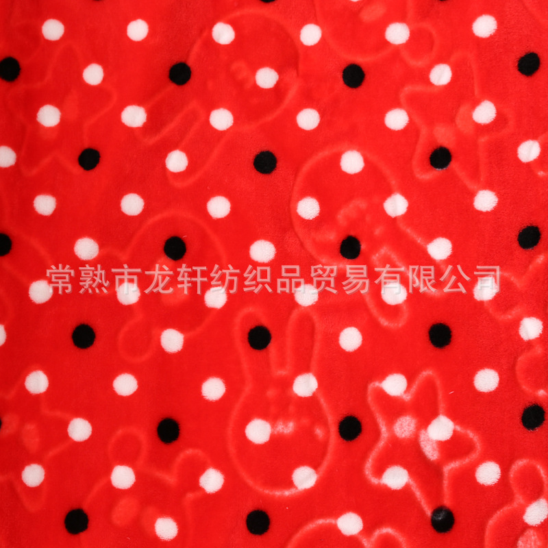 圆点印花兔头剪花