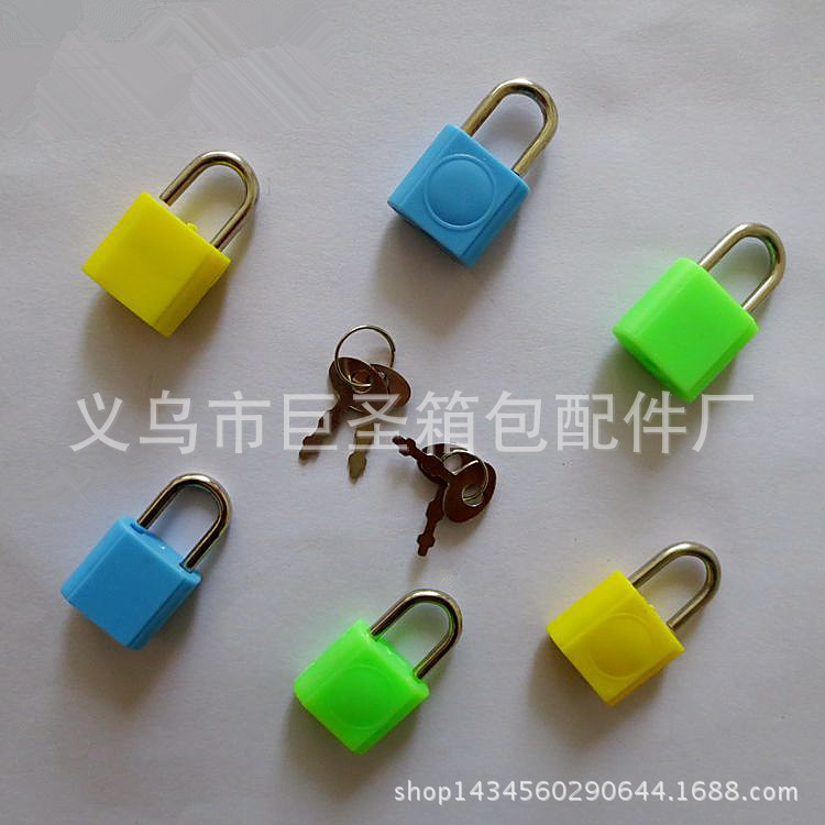 大量供应塑料文具小锁 心形小锁 圆形密码小锁 合金小锁