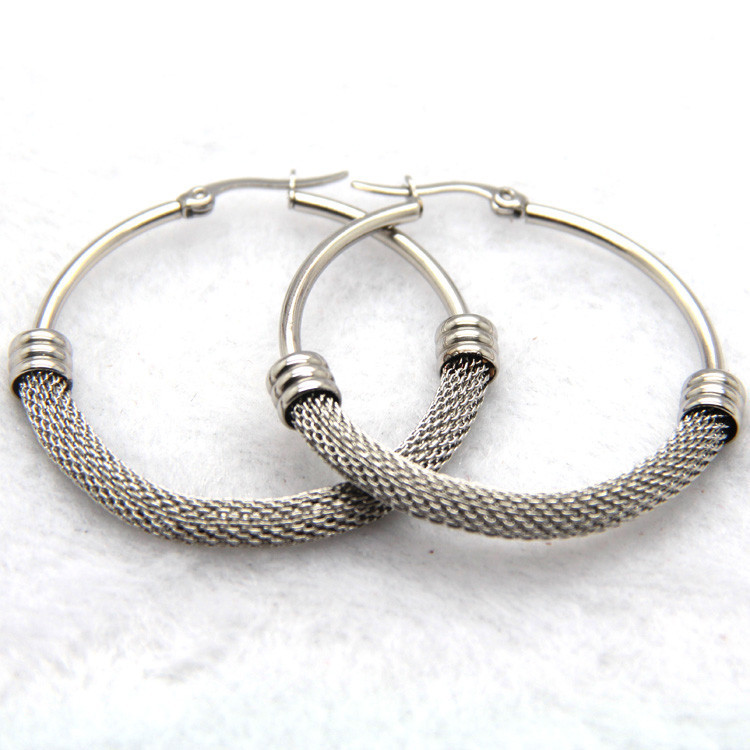 1 Pair Fashion Grid Plating Stainless Steel Titanium Steel Hoop Earrings display picture 4