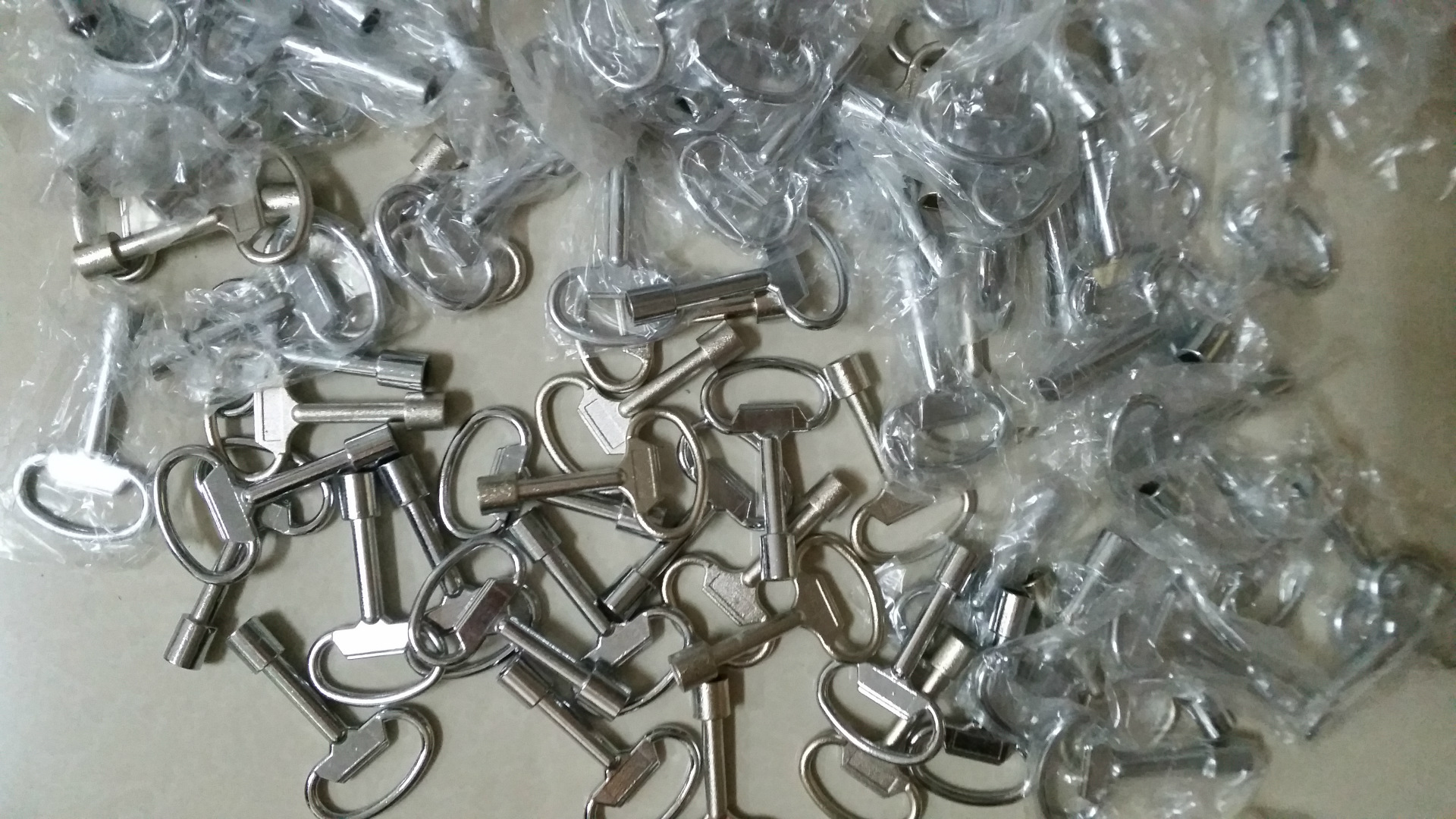 梳棉机---门锁、钥匙 纺织机械配件 纺机备件 纺机配件