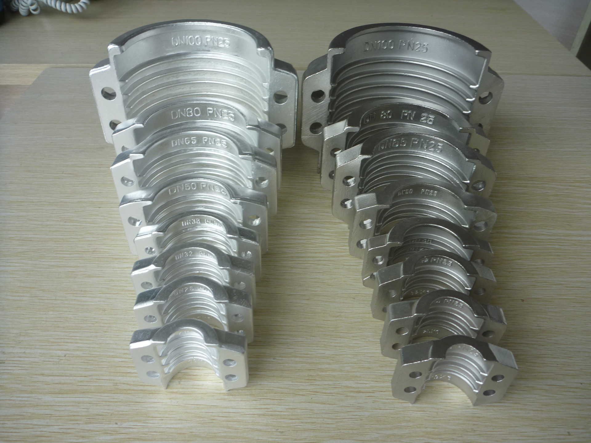 厂家现货量大从优EN14420-3(DIN2817)铝合金安全管夹13*5