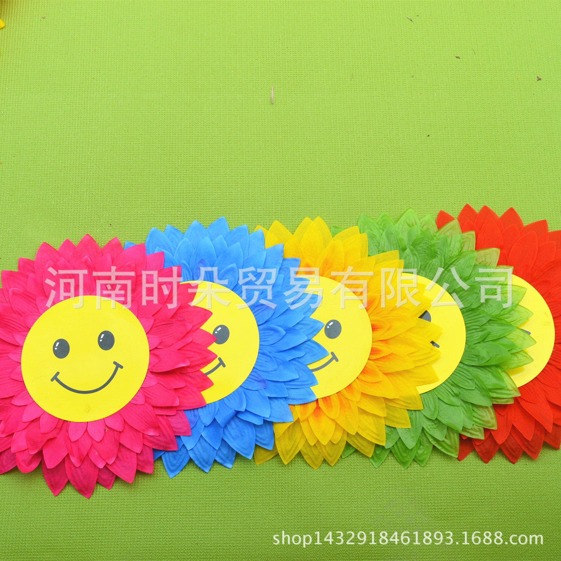 多层笑脸向日葵