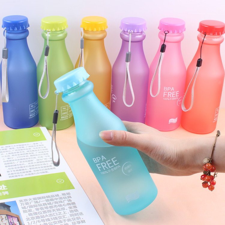 磨砂塑料便携摔不破汽水瓶 密封水杯550ml 水壶 多色款|ms