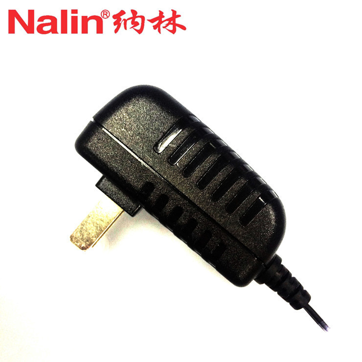 供应 9.5V0.5A插墙式中规认证电源 12V0.5A CCC认证电源适配器