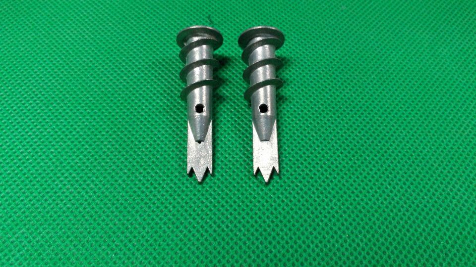 锌合快速壁虎打入式膨胀管尖尾平尾中空螺丝石膏板扣件膨胀螺丝