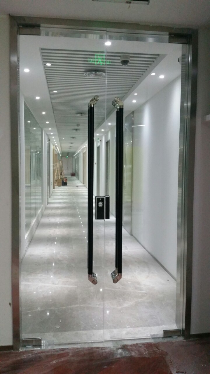 厂家供应办公隔断门 室内简约钢化玻璃隔断门 双玻百叶隔断玻璃门