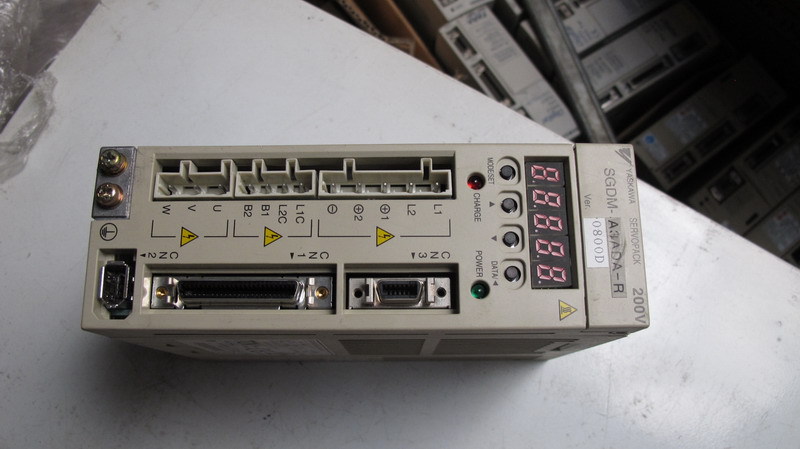 台州信达  二手安川驱动器 SGDM-A3ADA-R 保修三个月 询价