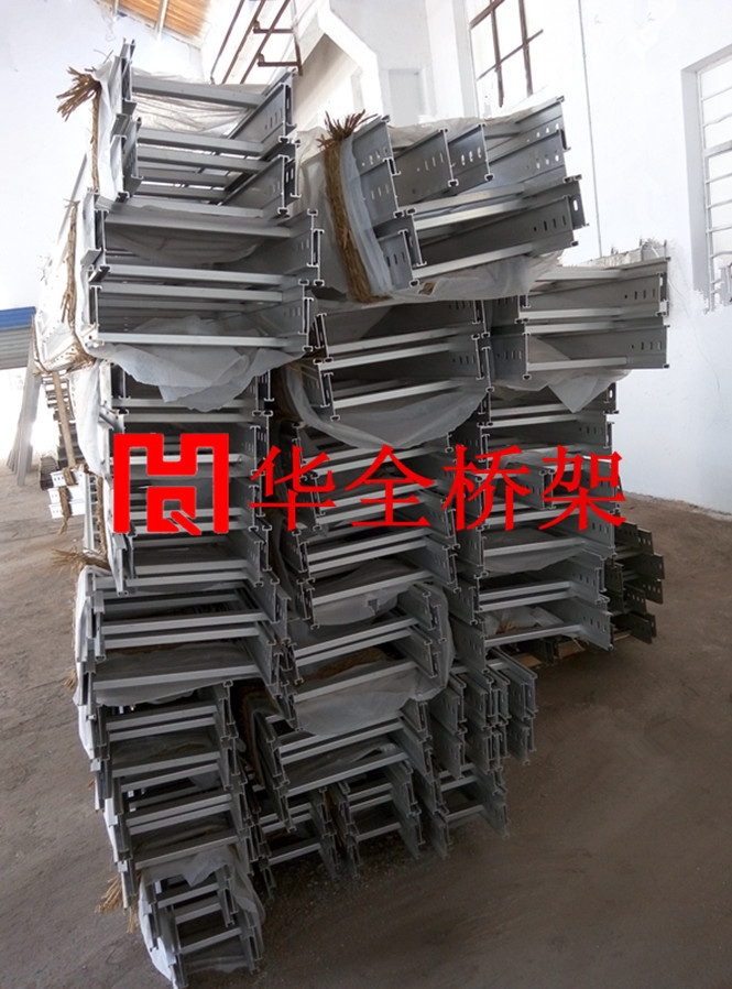 Aluminum profiles Trunking 400*100 Aluminum ladders Single ladder Bridge