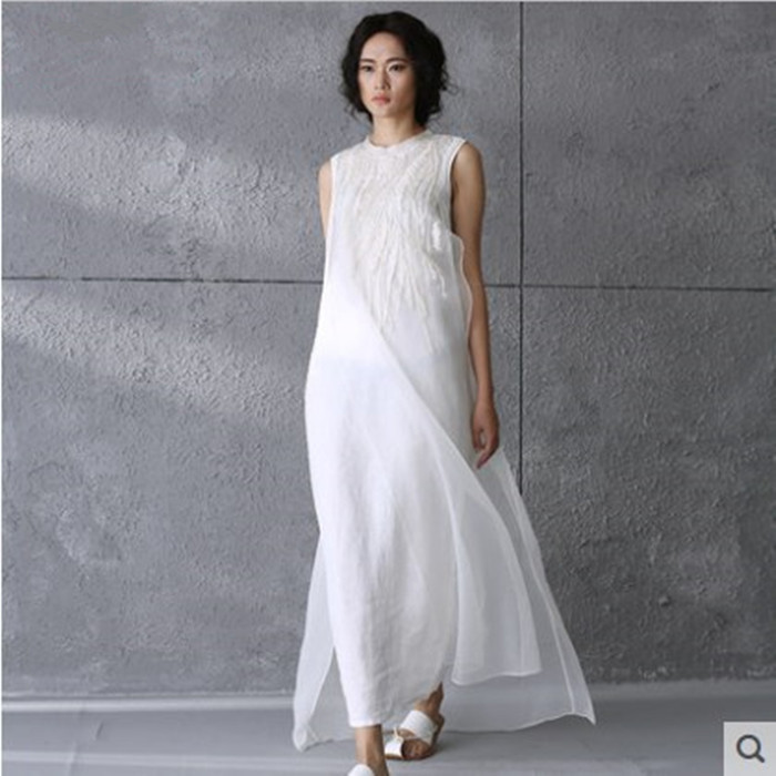2019 Summer Sleeveless Artistic Retro Embroidered Linen Mulberry Silk Dress