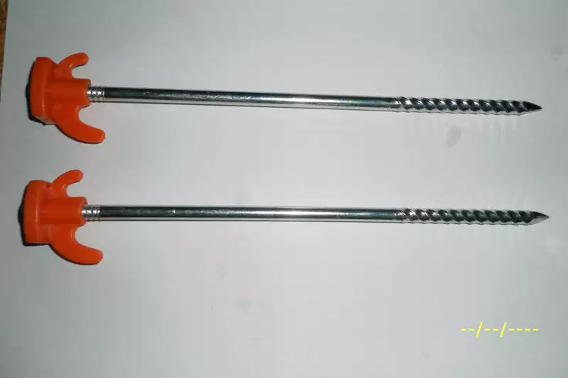 Поставка прут nails? (original: Supply tent nails are large)