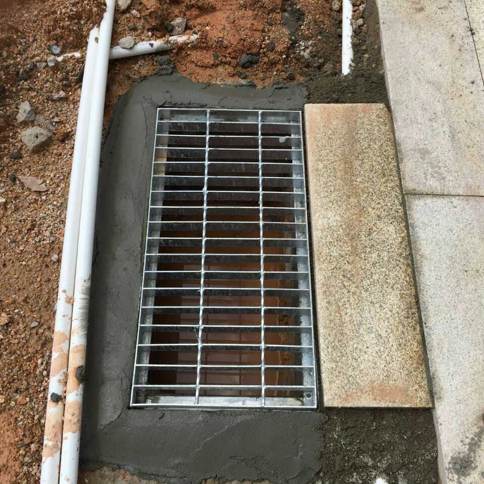 热镀锌钢格栅板