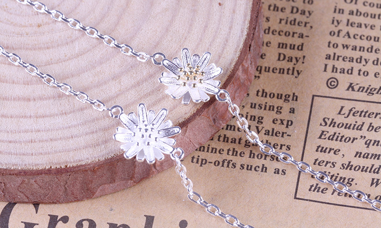 Simple Style Flower Copper Inlay Zircon Bracelets display picture 4