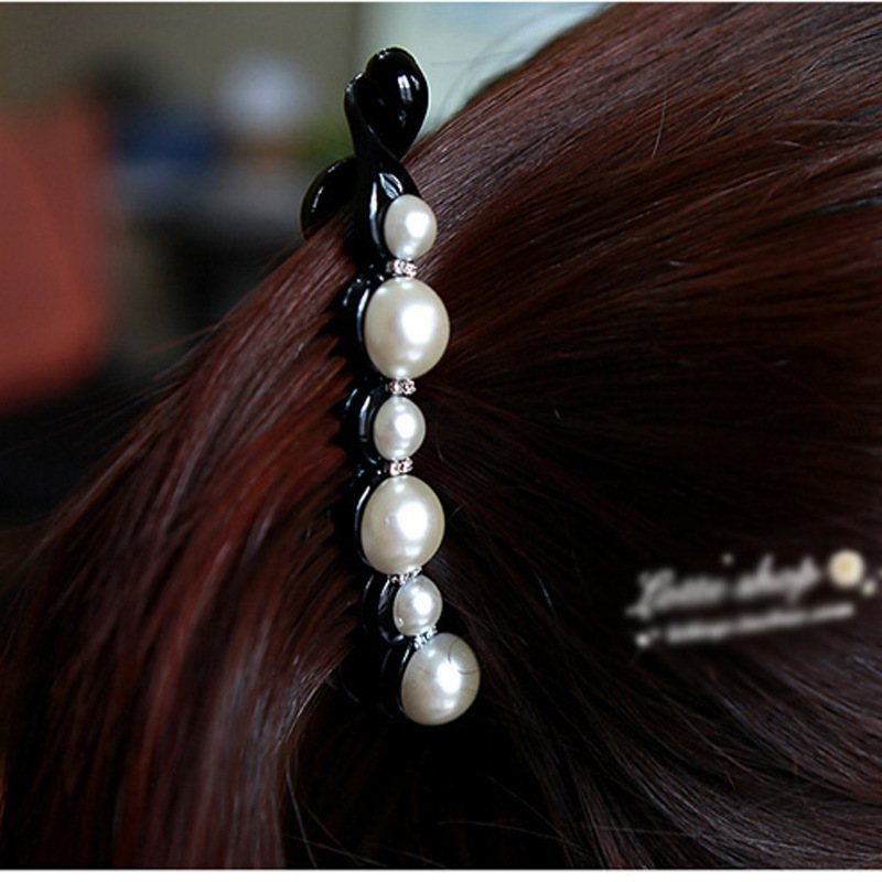 Boutique supply Korean-style diamond-encrusted large pearl horsetail clip banana clip headdress clip hair accessories wholesale