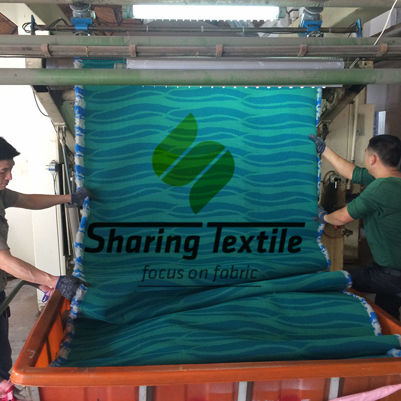 厂价直销【热卖】绿色底小狗毛绒布/绿浆宠物狗毛绒/绿浆小狗垫子