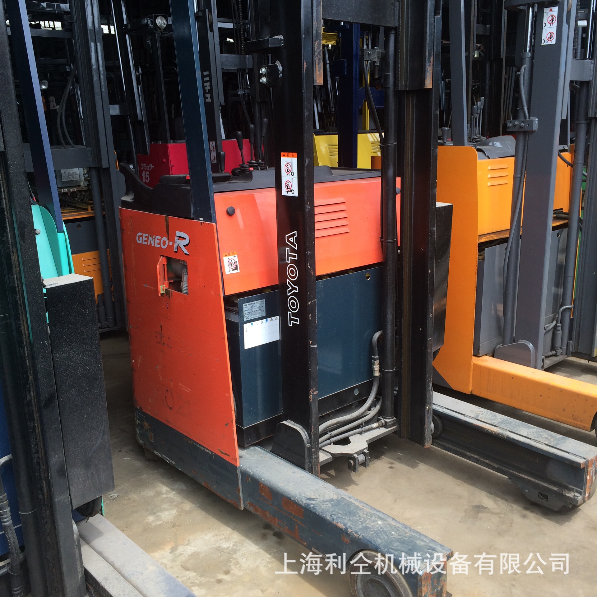 转让上海 二手丰田TOYOYA1.5吨前移式电瓶叉车仓库6米8米堆高机