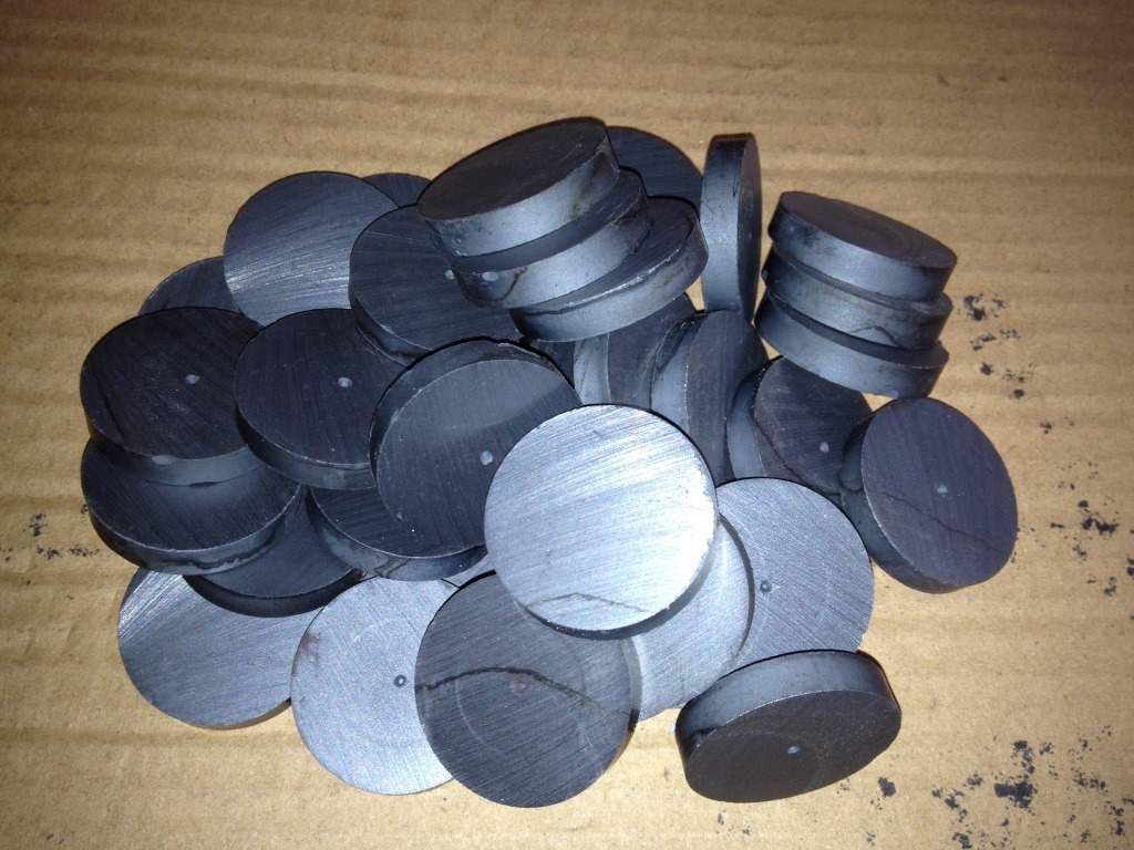 异性圆片，铁氧体倒角圆片，单面磁圆片，规格：D9*3