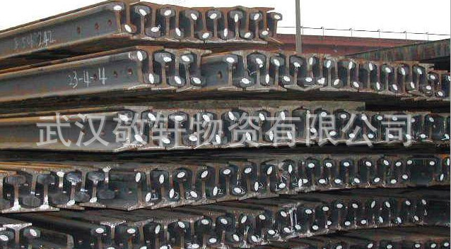 钢轨QU100一条起售长期批发武钢各种重轻钢轨