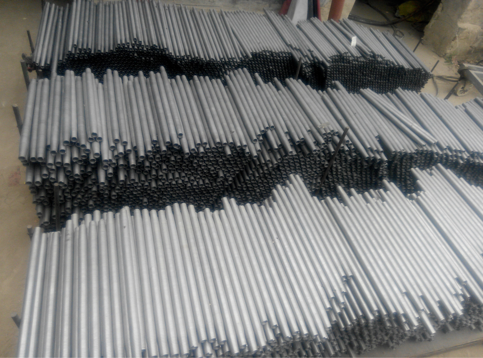 大量批发弹簧 金属穿线管弹簧 厂家直销欢迎咨询耐用高强度弹簧钢