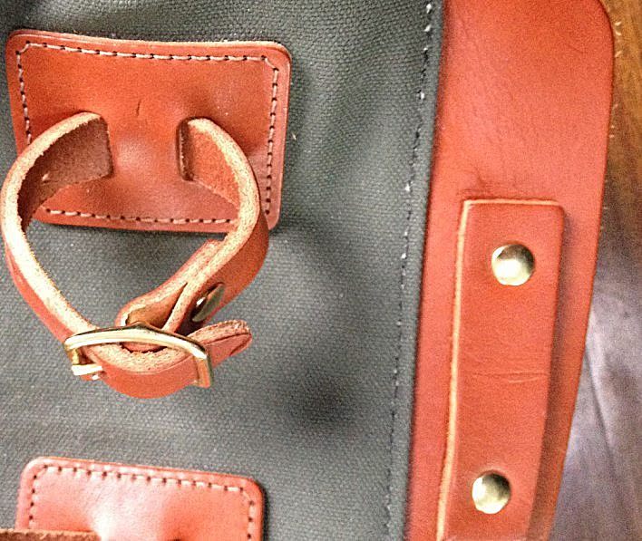 供应各种牛皮 头层牛皮 二层牛皮 磨砂 商标皮配件 加工和定制