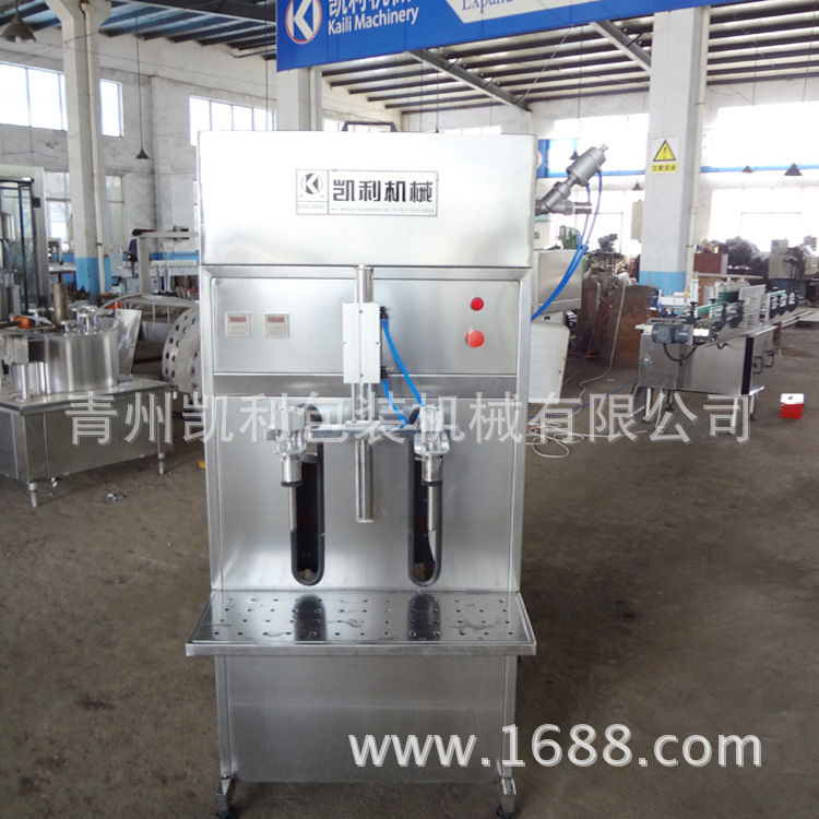 半自动白酒灌装机 果汁灌装机 玻璃水灌装机