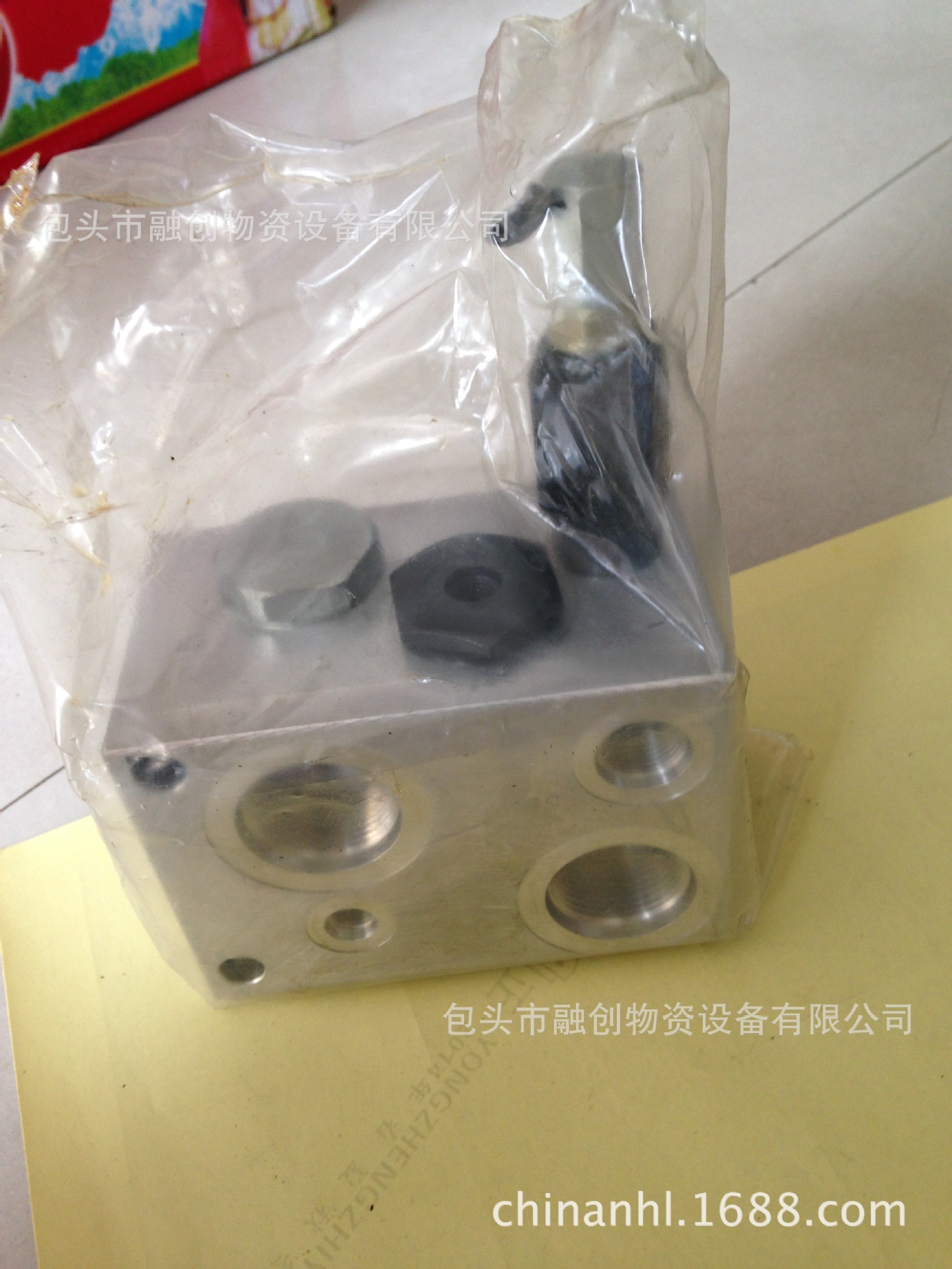 供应特雷克斯TEREX TR50用15334864/15247593/15013717多路安全阀