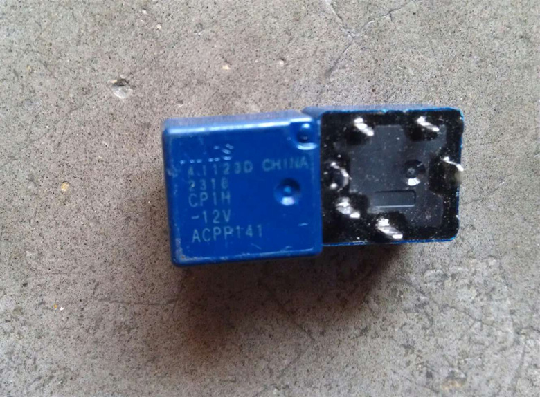 松下散新继电器CP1H-12V