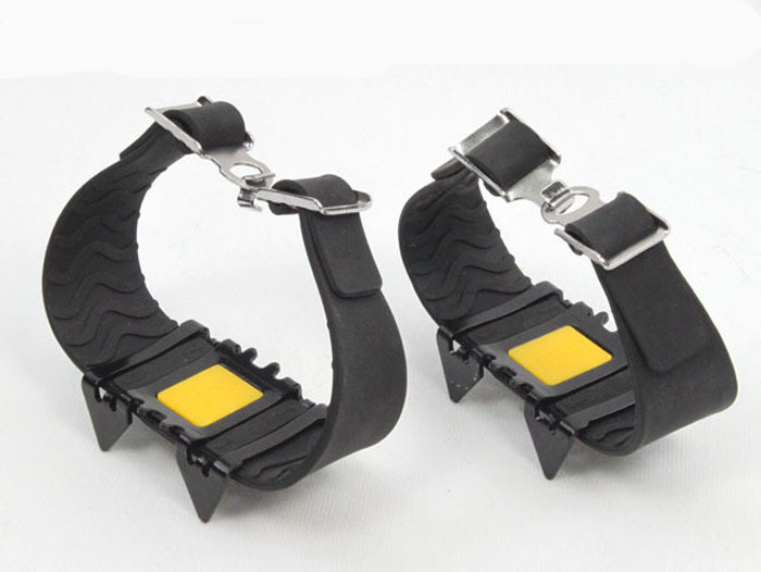 户外便携式简易冰爪野外鞋套登山四齿鞋链脚套|ms