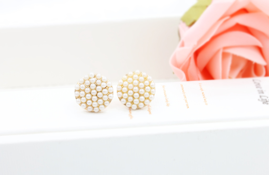 Simple Geometric Round Pearl Stud Earrings Millet Ball Ball Stud