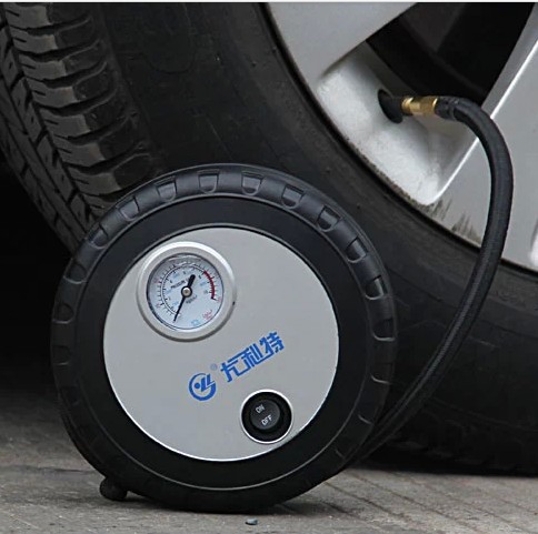 车用便携式汽车充气泵打气泵优利特7026汽车12V轮胎充气泵充气机