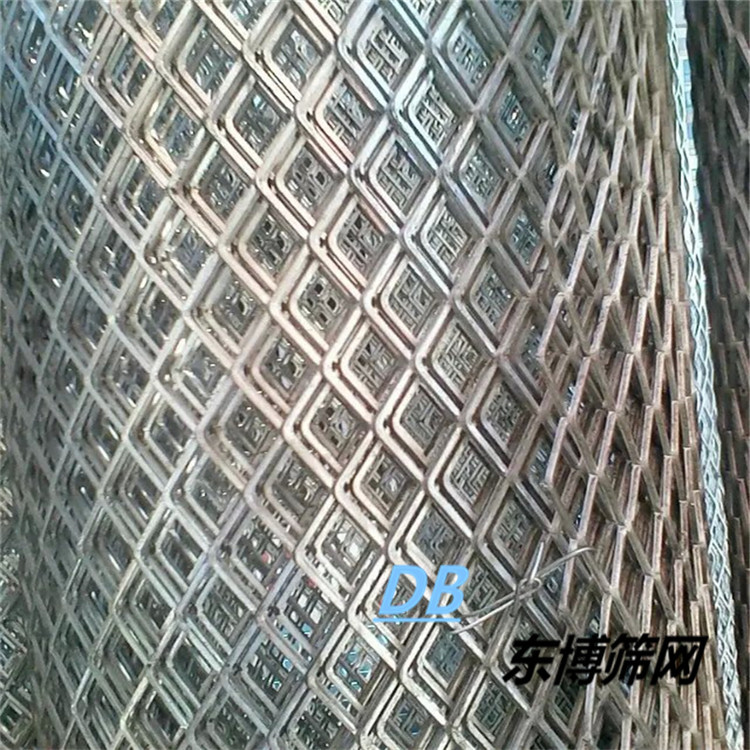 厂家供钢板网，菱形网片 重型钢板网，可加工定作特殊规格