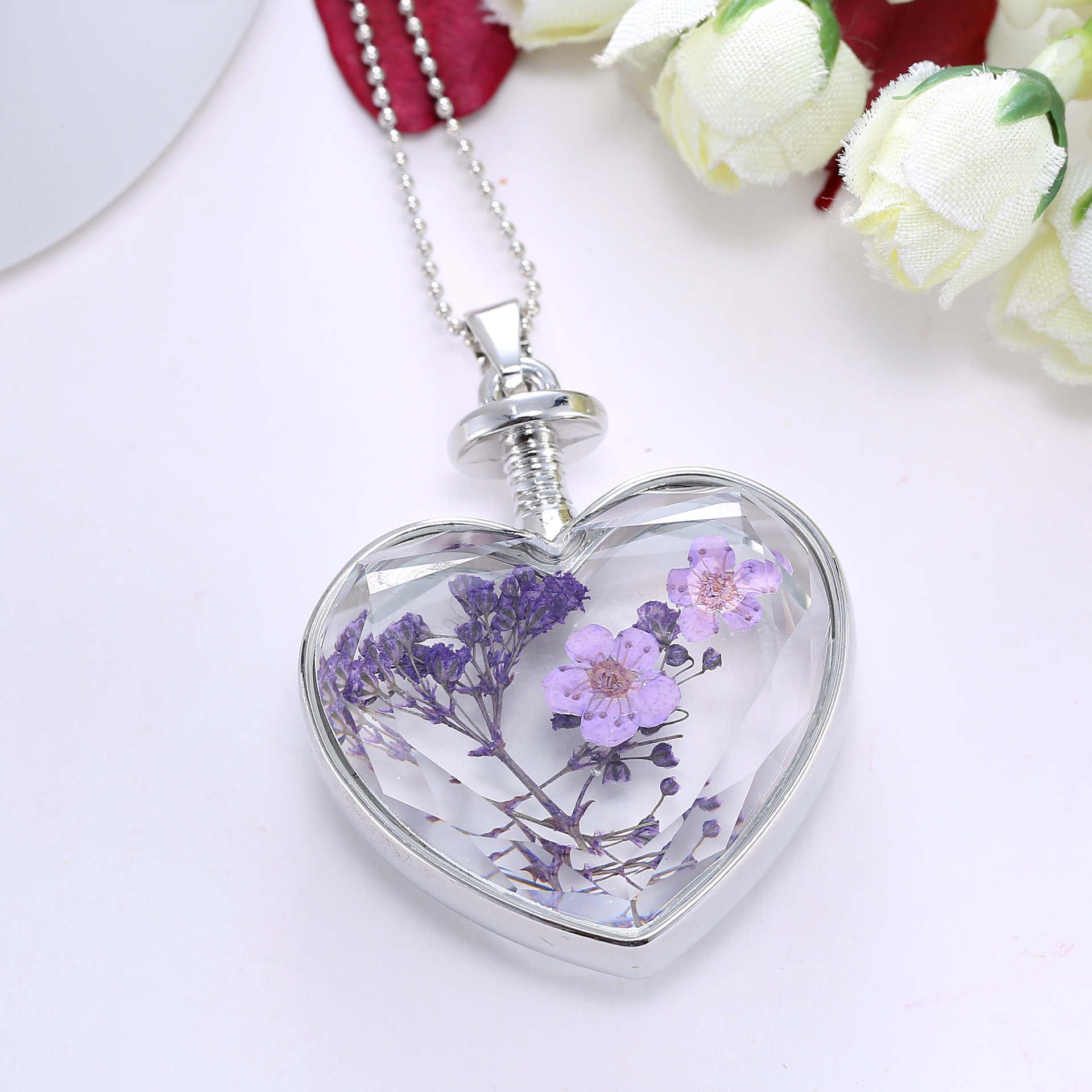 Ig Style Simple Style Heart Shape Alloy Plating Inlay Artificial Crystal Women's Pendant Necklace display picture 19