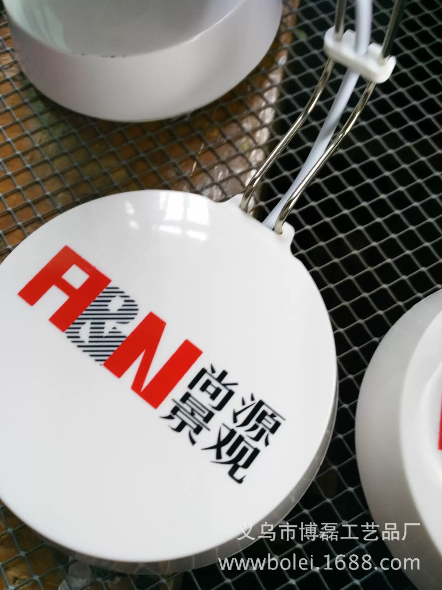 义乌丝印加工 木才 金属 塑料 铝 合金 铁等丝印 移印 印刷加工