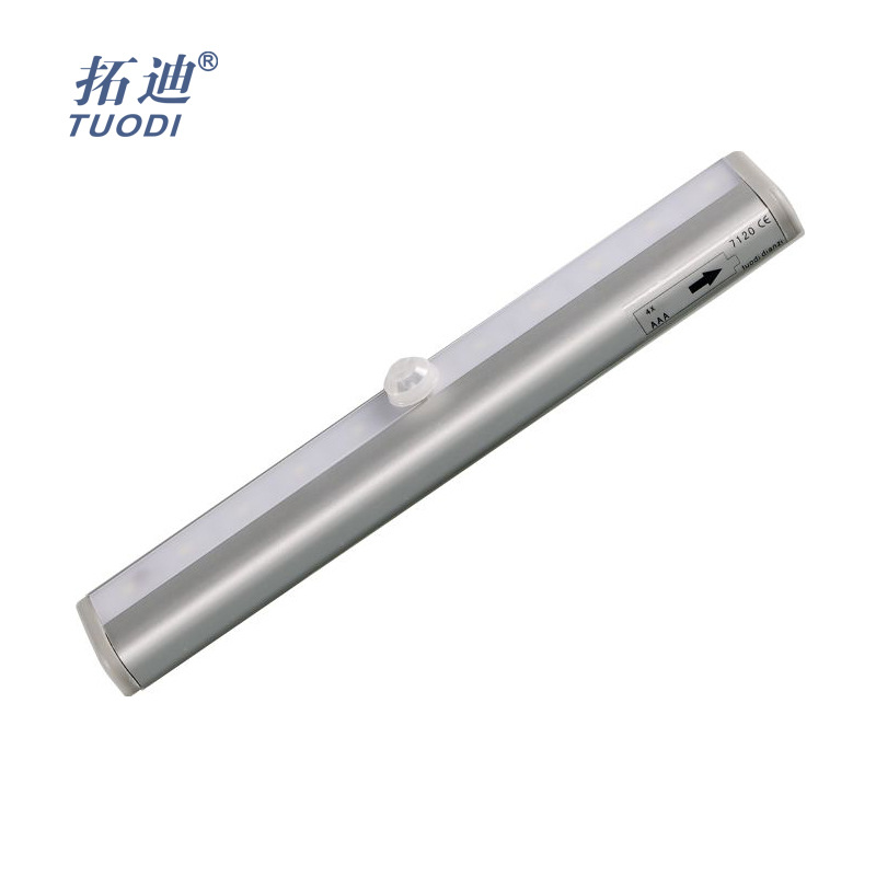 拓迪亚马逊热卖人体感应灯 电池衣柜灯 铝合金led橱柜灯 家居智能