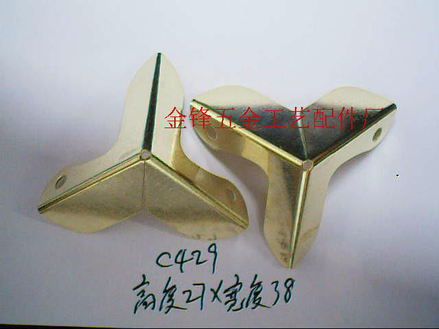 厂家批发铁包角酒盒礼盒护角欢迎新老客户来样品订做新款优质包角