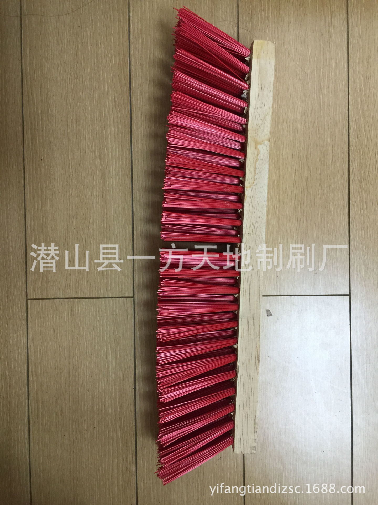 厂家大量直销5排红色耐磨木质洗地机毛刷  全国包邮清洁工作台